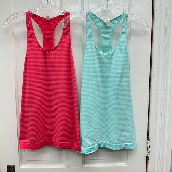 2 Under Armour heat gear fitted athletic racerback tank top shirt women's large - Picture 2 of 5